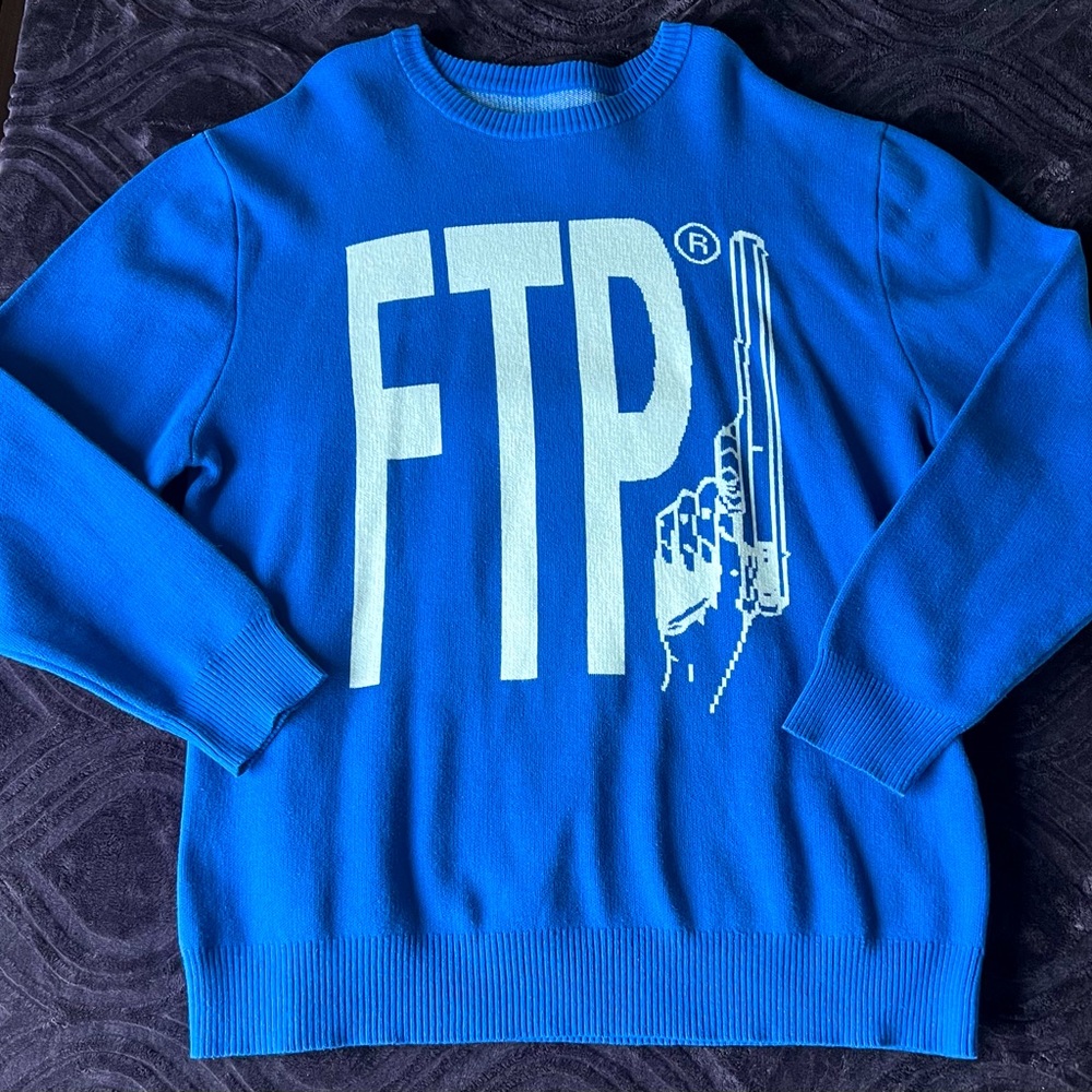 FTP; MENS XL Crewneck